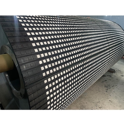 De Rubberbekleding van Dimple Ceramic Tile Embedded In voor Transportbandkatrol 500mm Breedte