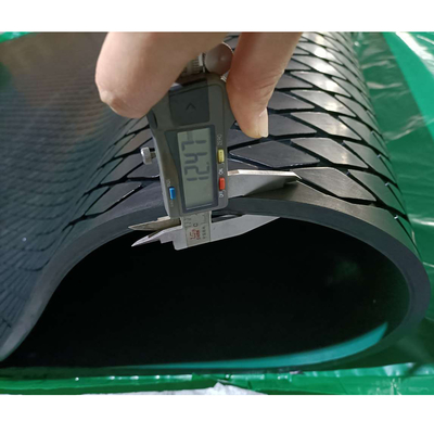 Duidelijk Type en Diamond Grooved Rubber Lagging Sheet voor Transportbandrol