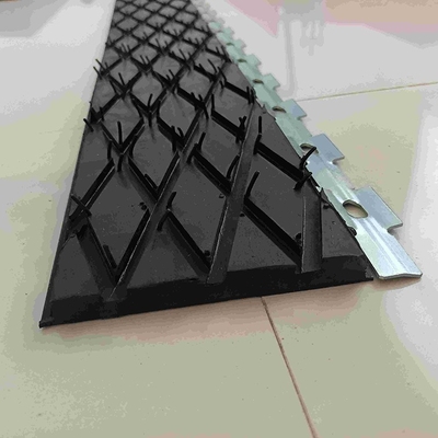 Dia op Diamond Groove Rubber Lagging Sheet voor Transportbandrol
